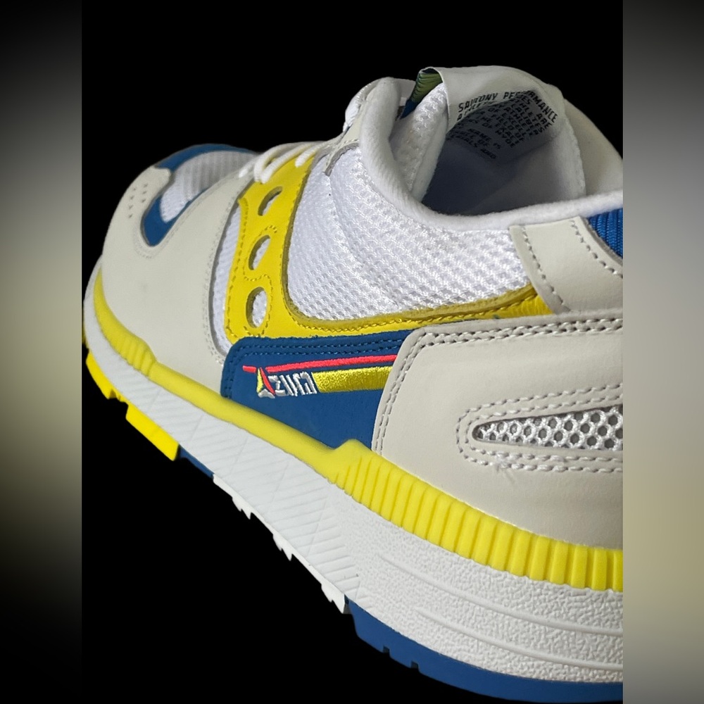 Saucony AZURA OG White Yellow *NEW* Men’s size 11 - Picture 4 of 10